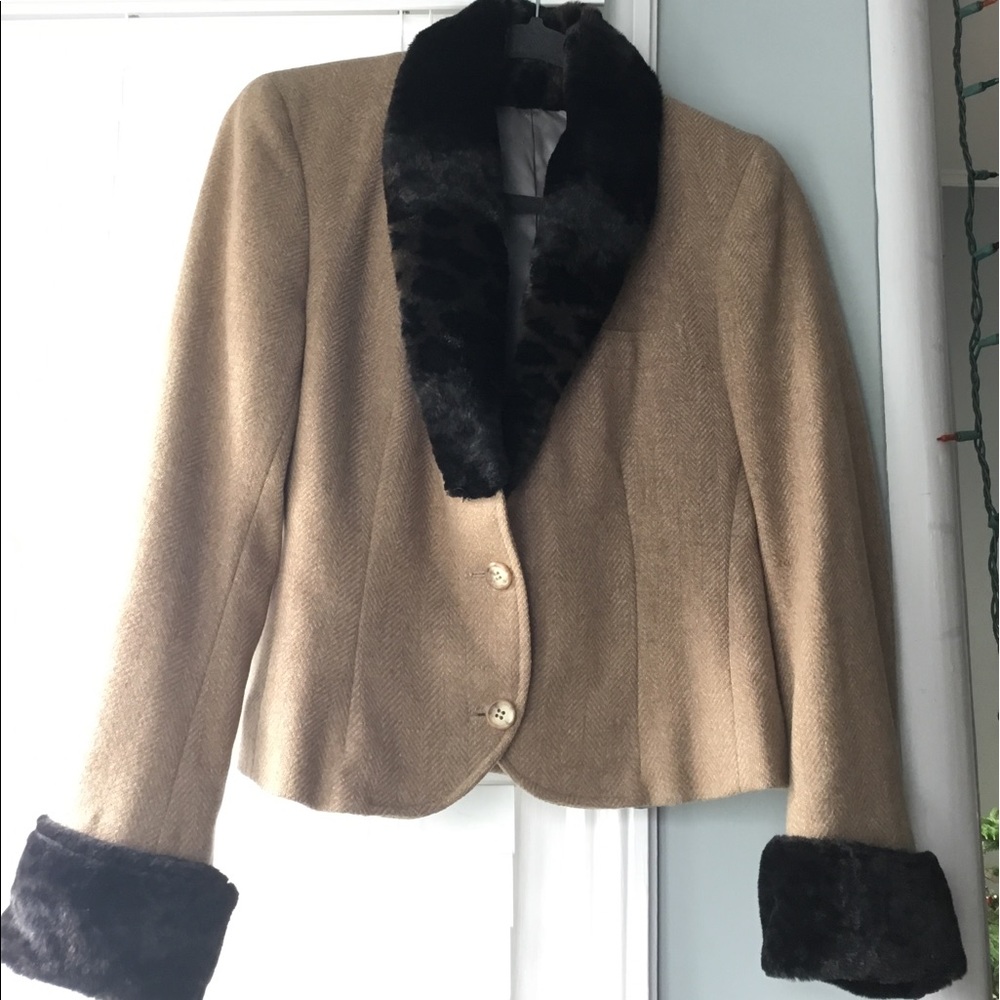 Faux fur vintage button up blazer